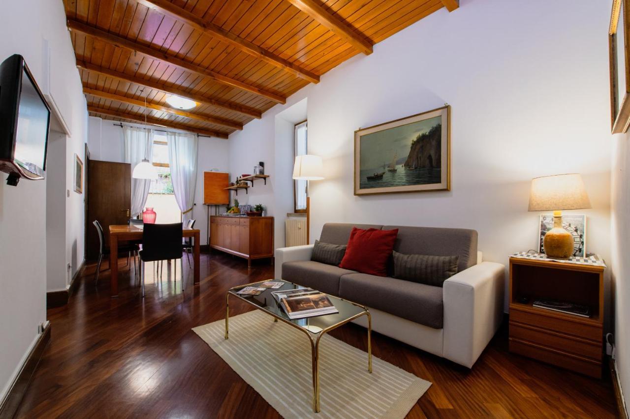 4 Fontane 156 Luxury Apartamento